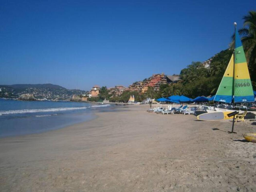 Marina Porto Ixtapa In The Private Yacht Club Ixtapa (Guerrero)
