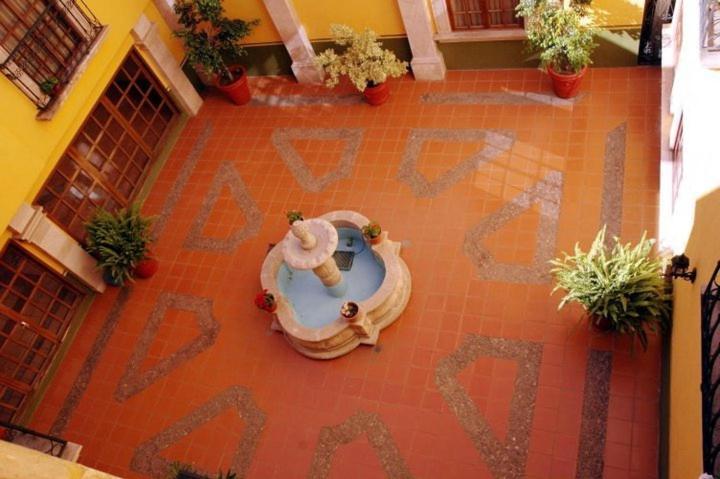 La Del Minero 4*