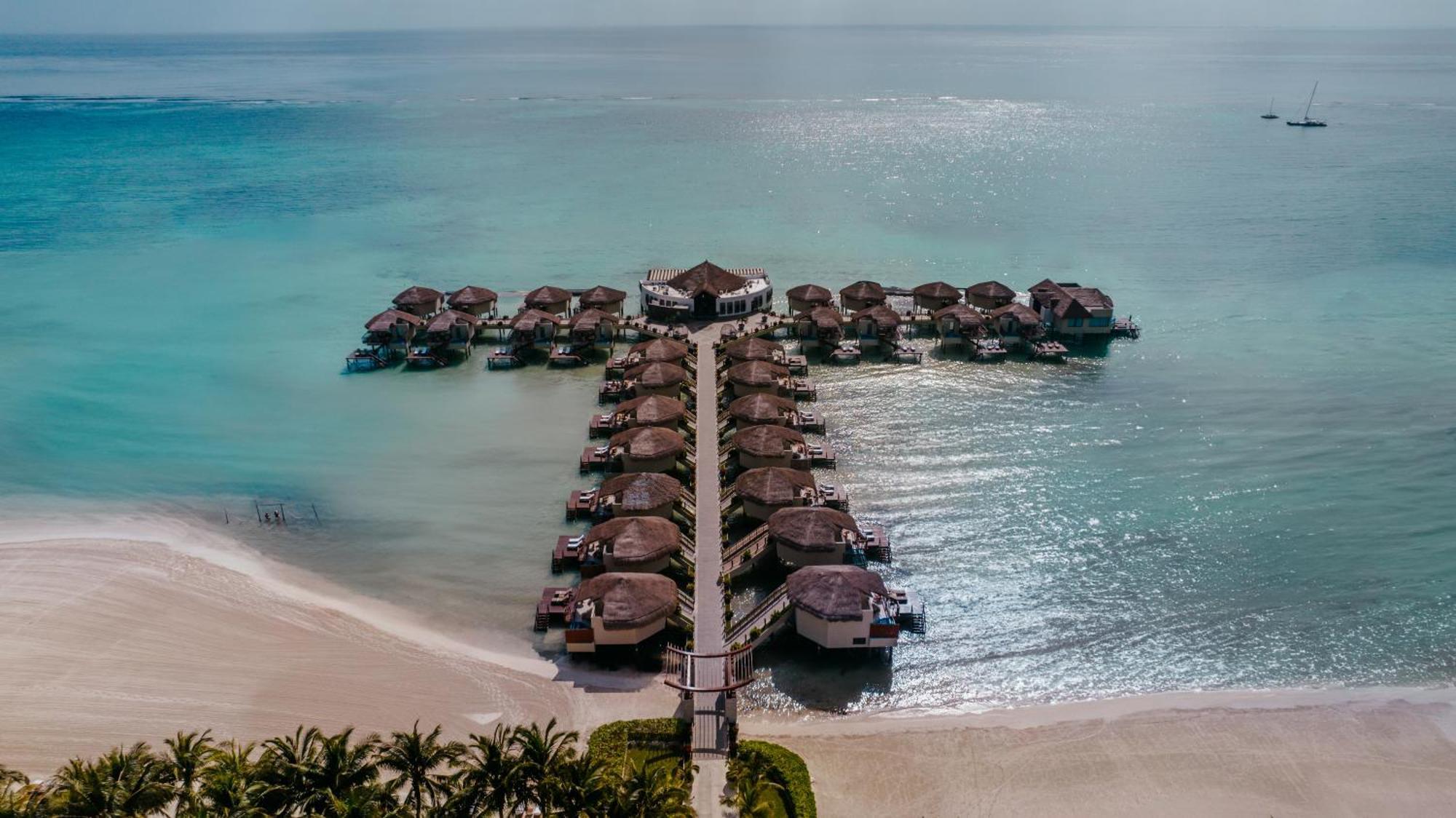 Palafitos Overwater Bungalows, Catamaran, Cenote, & Inclusive - Adults Only