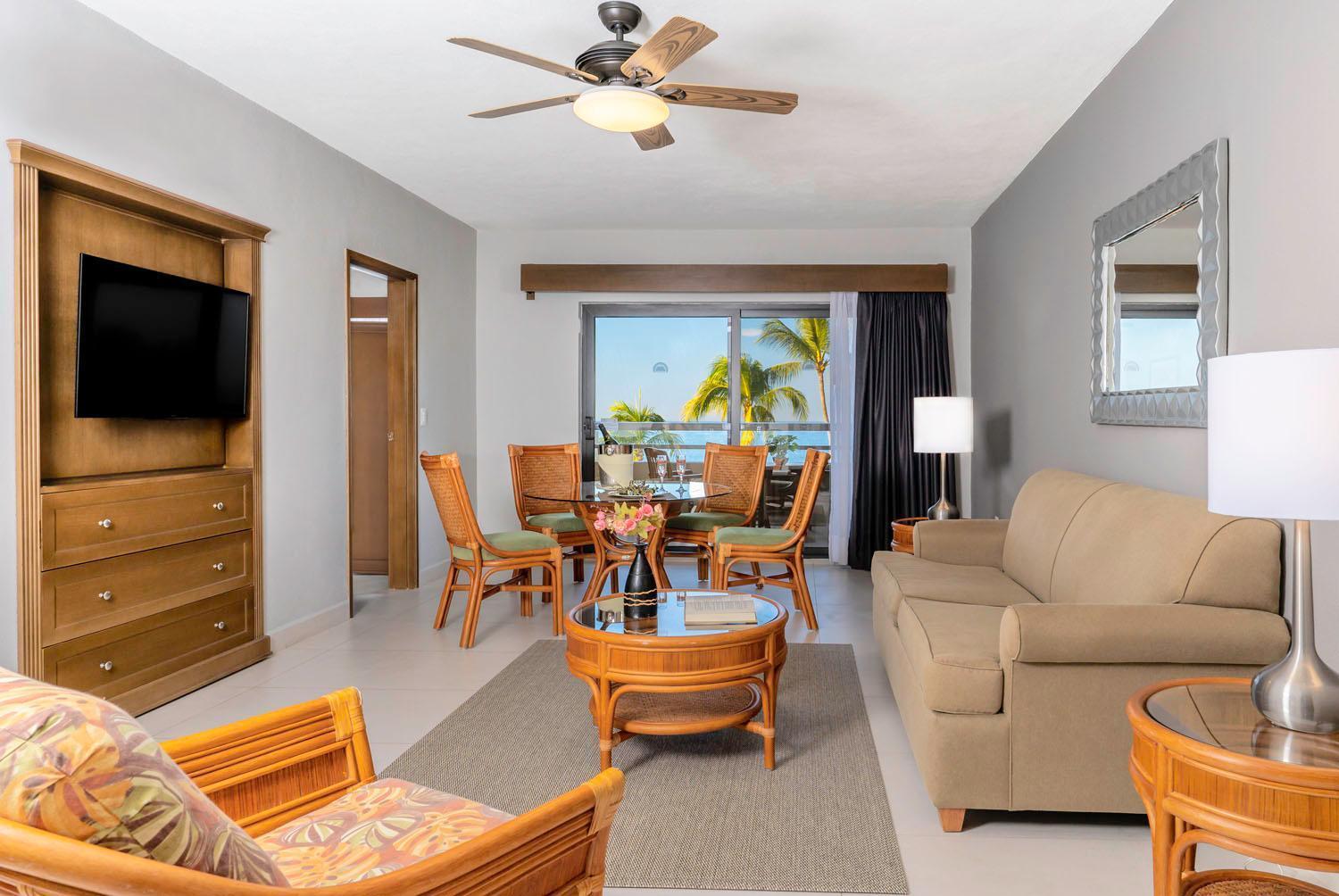 Resort Paradise Village 5*