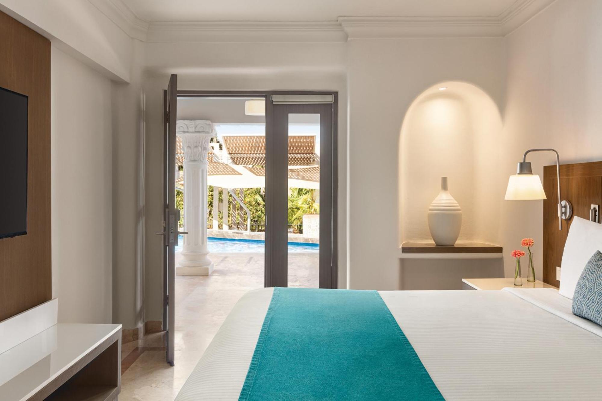 Wyndham Alltra Adults Only Resort 4*