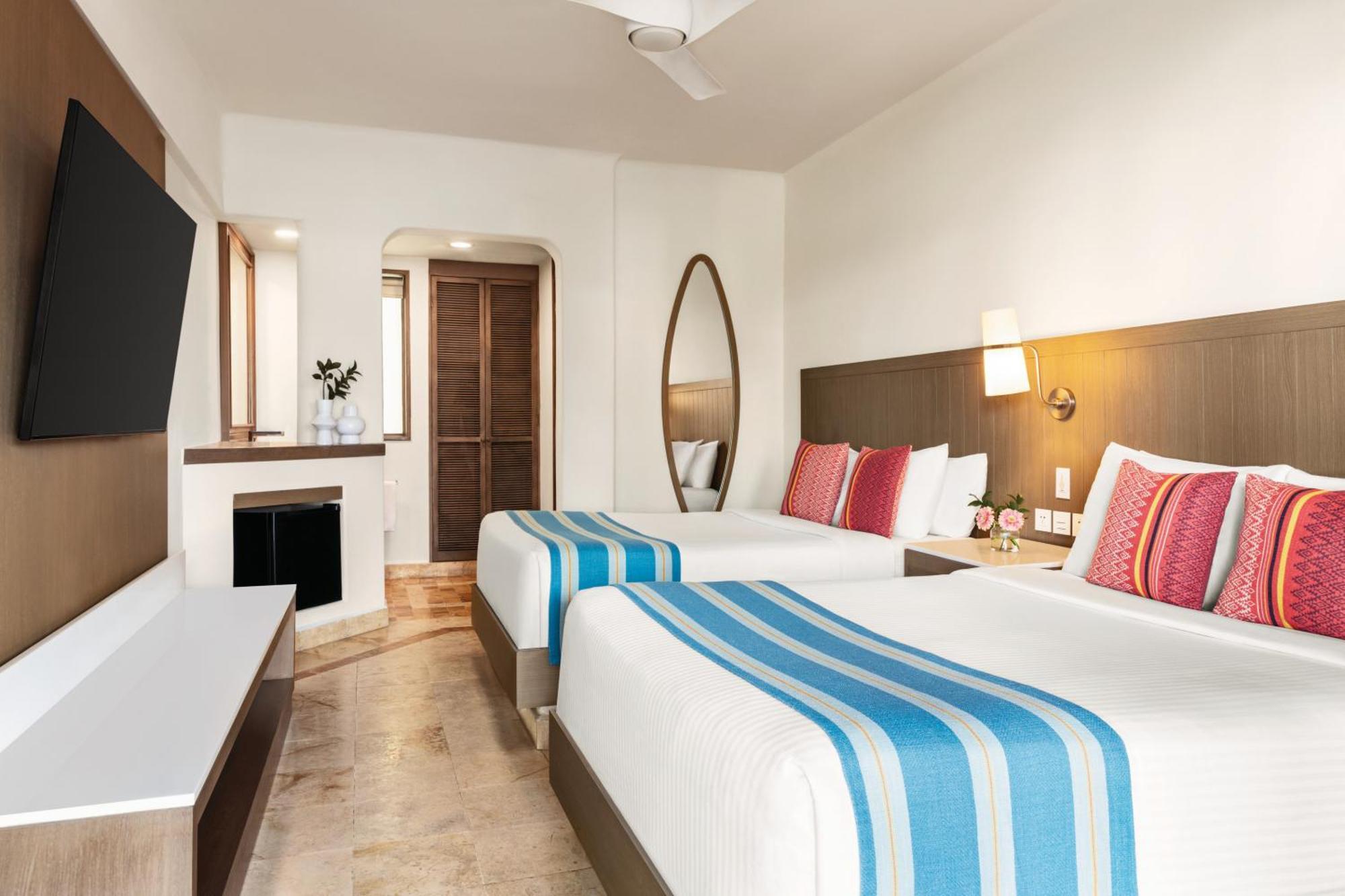 Resort Wyndham Alltra Adults Only Playa del Carmen