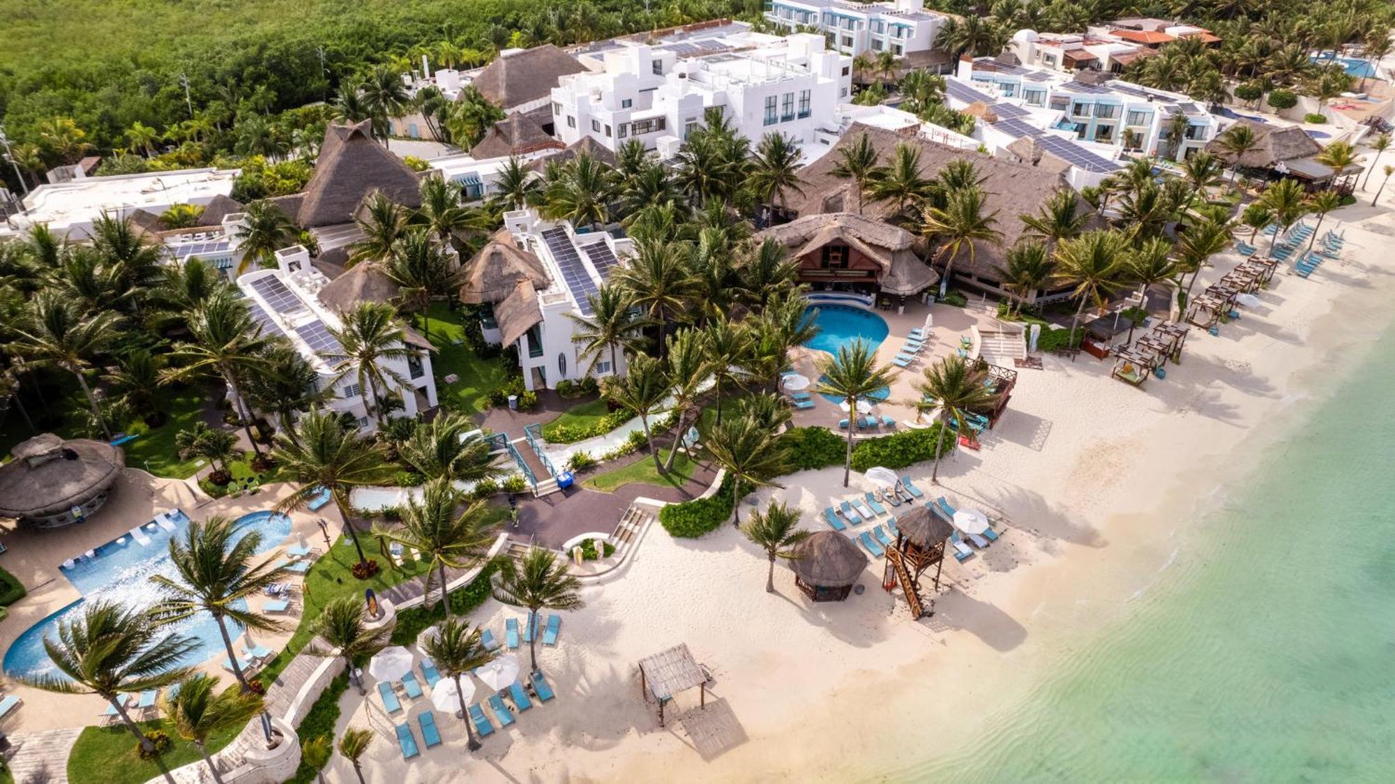Resort Margaritaville Island Reserve Riviera Cancun - A Karisma Experience For (adults Only) 5*