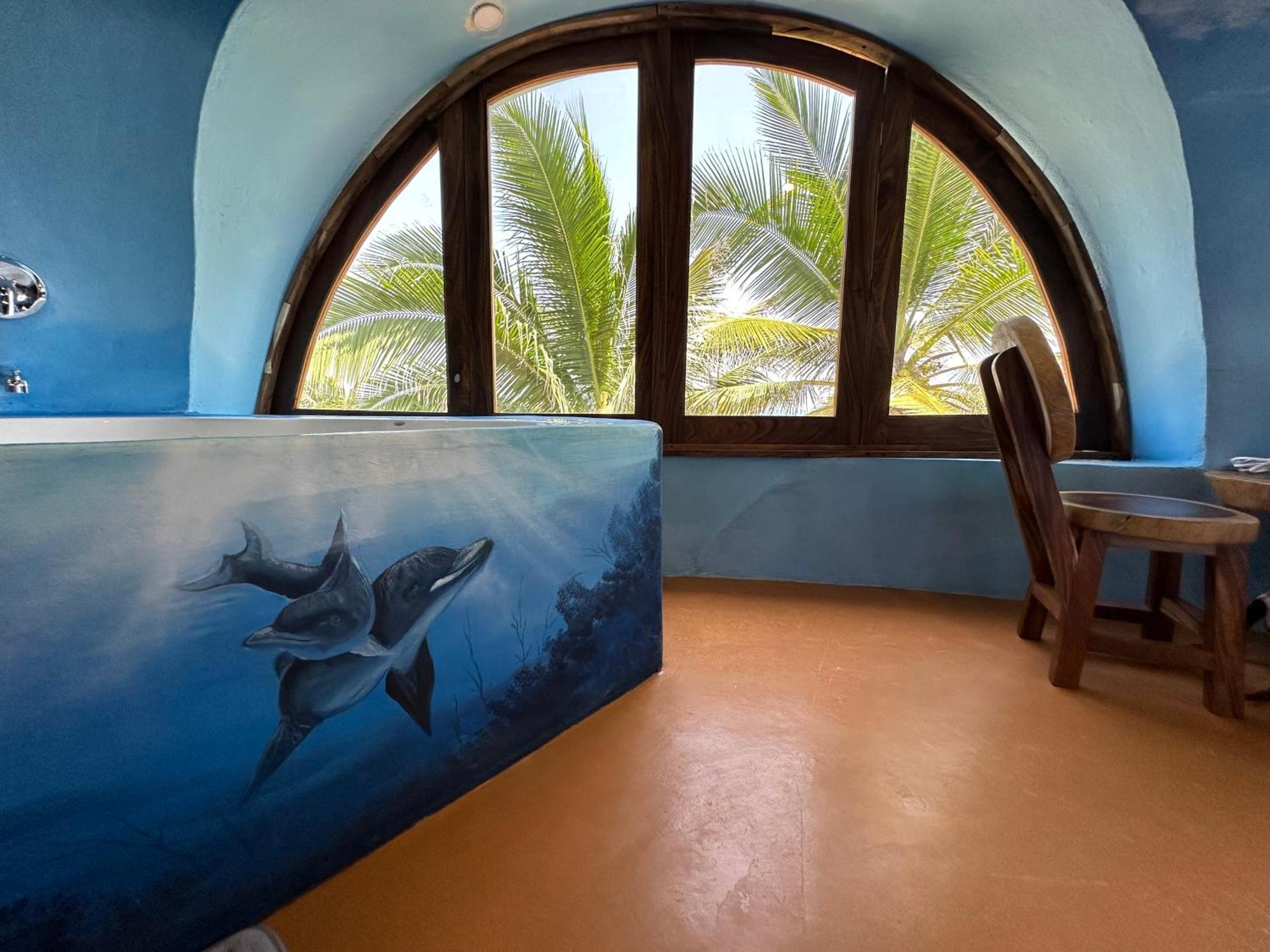 Bed & Breakfast Beachfront Paradise Boutique