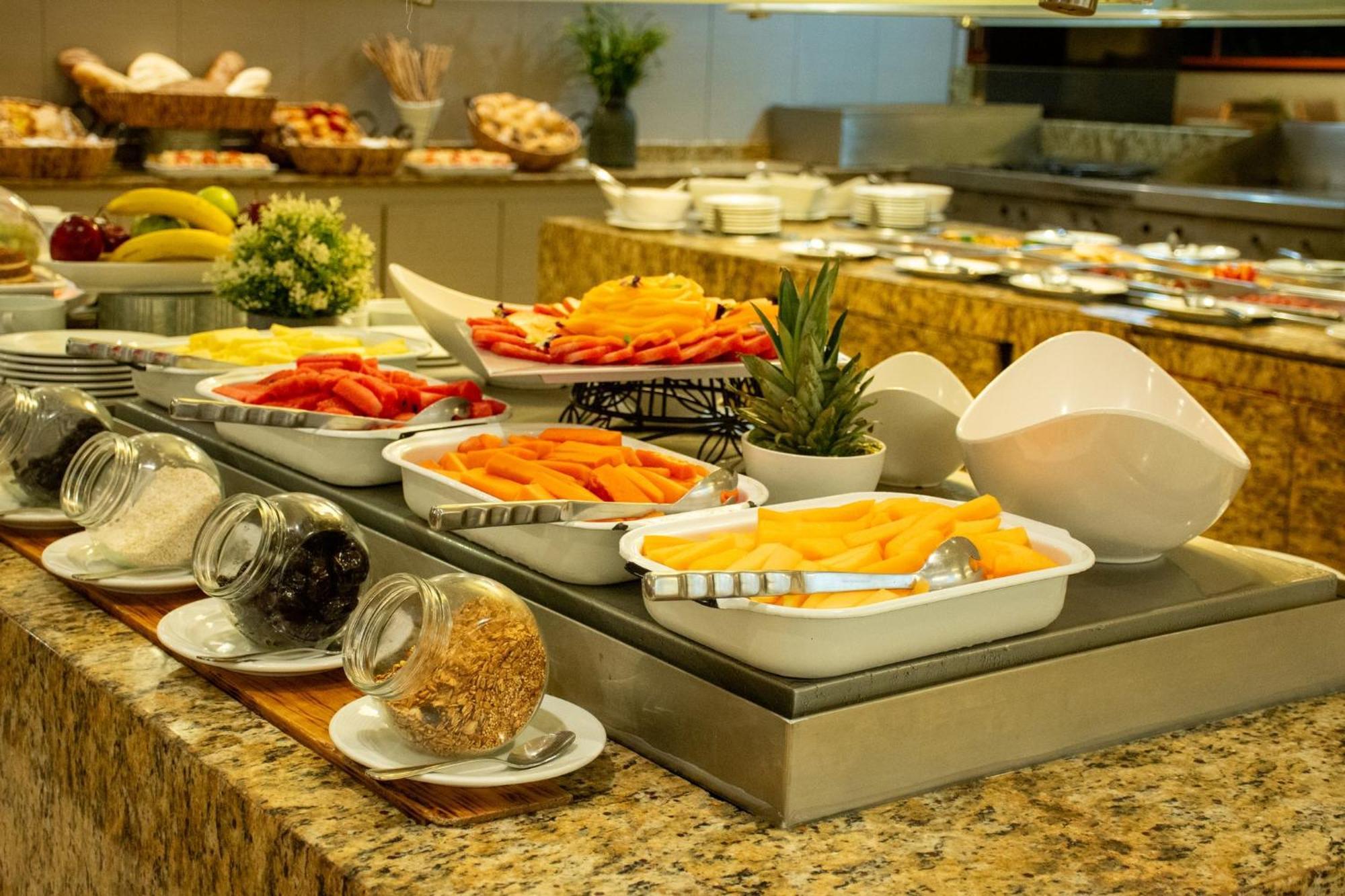 Hotel - Trade Center By Ihg 4*