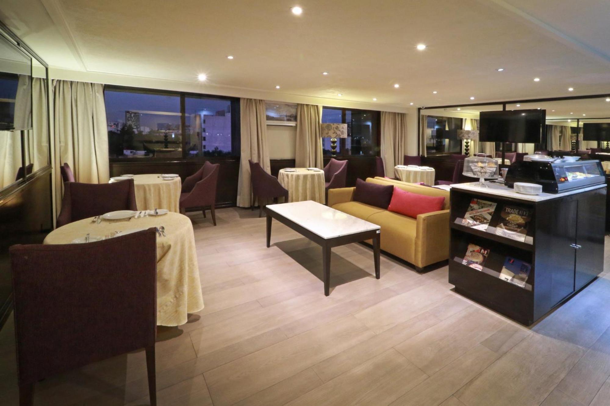 - Trade Center By Ihg Hotel Mexico City