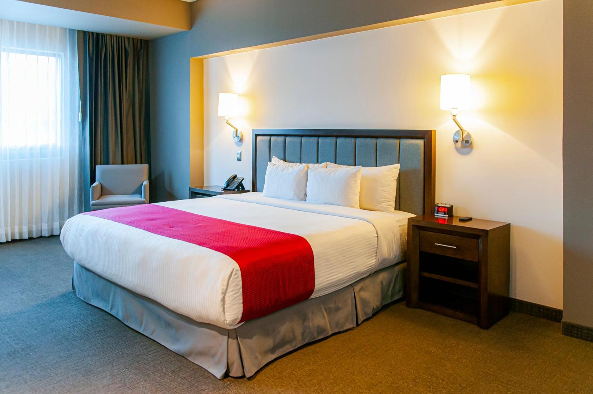 Western Santa Cecilia Hotel 4*