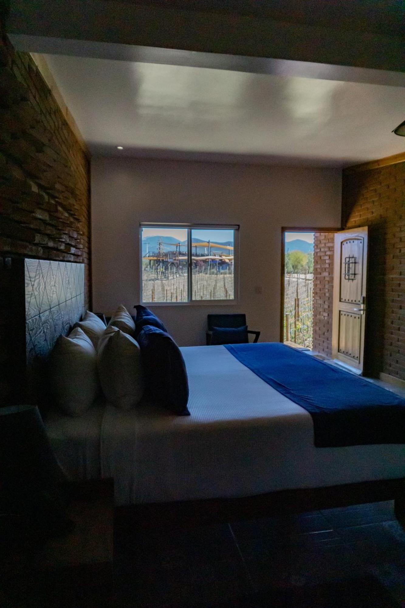Ojo Azul Valle de Guadalupe