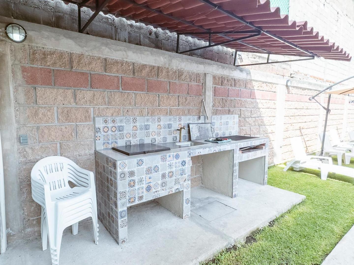Comfortable Retreat In Pool & Bbq *