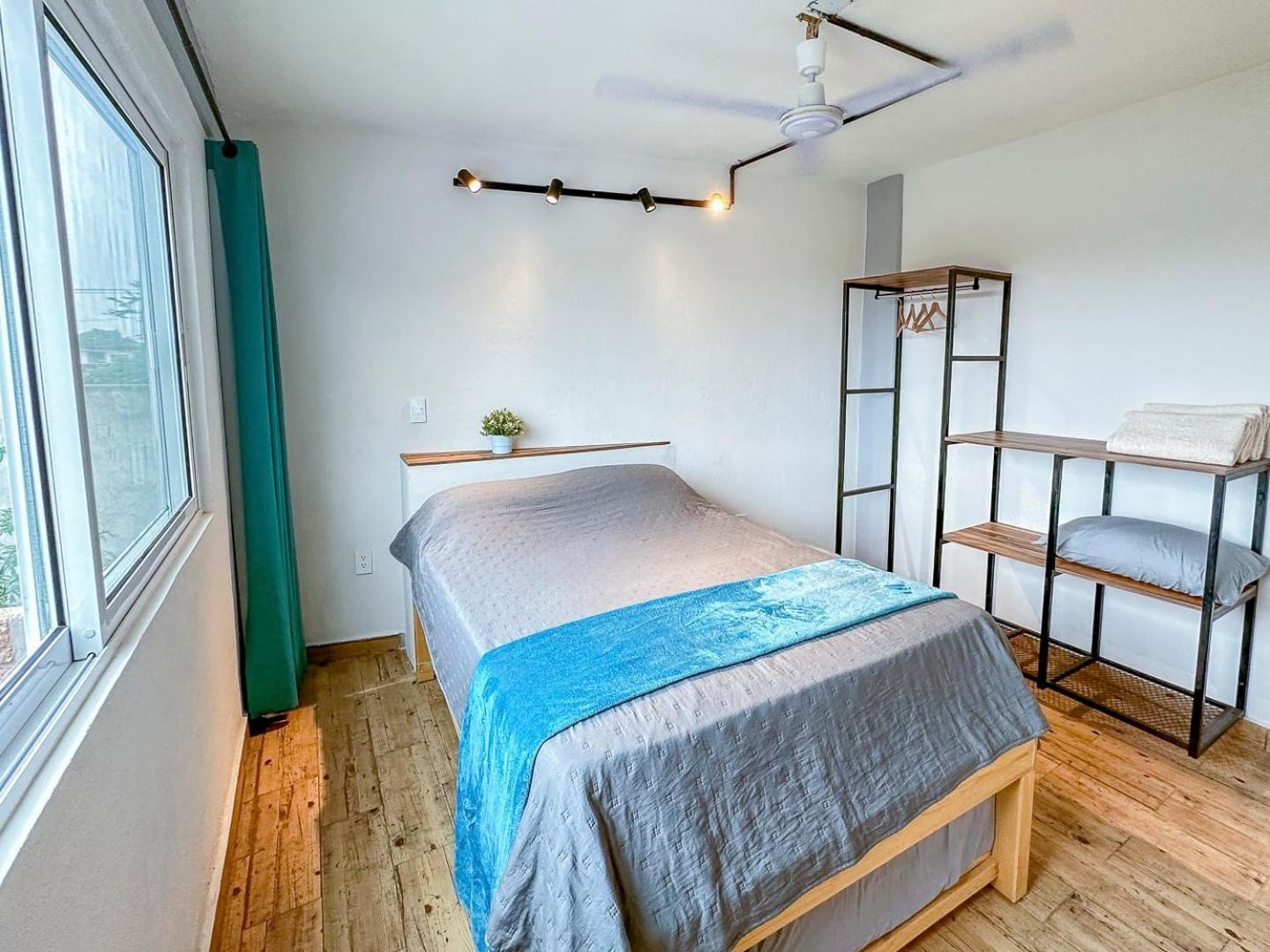 Comfortable Retreat In Pool & Bbq Holiday home *