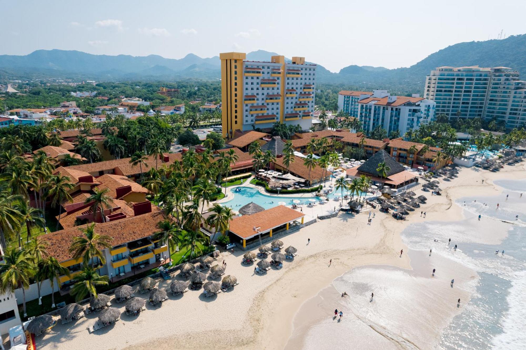 Ixtapa By Ihg Resort 4*
