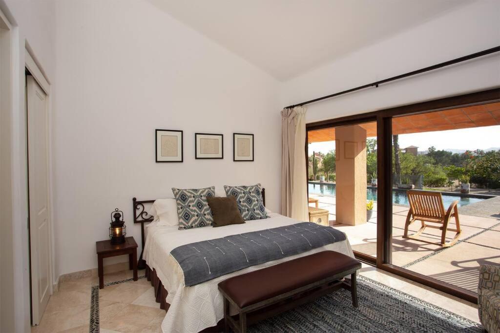 Villa La Roca 8 Min Walking Distance To The *