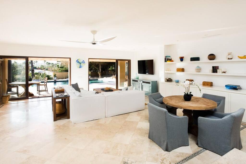 La Roca 8 Min Walking Distance To The Villa San Jose del Cabo