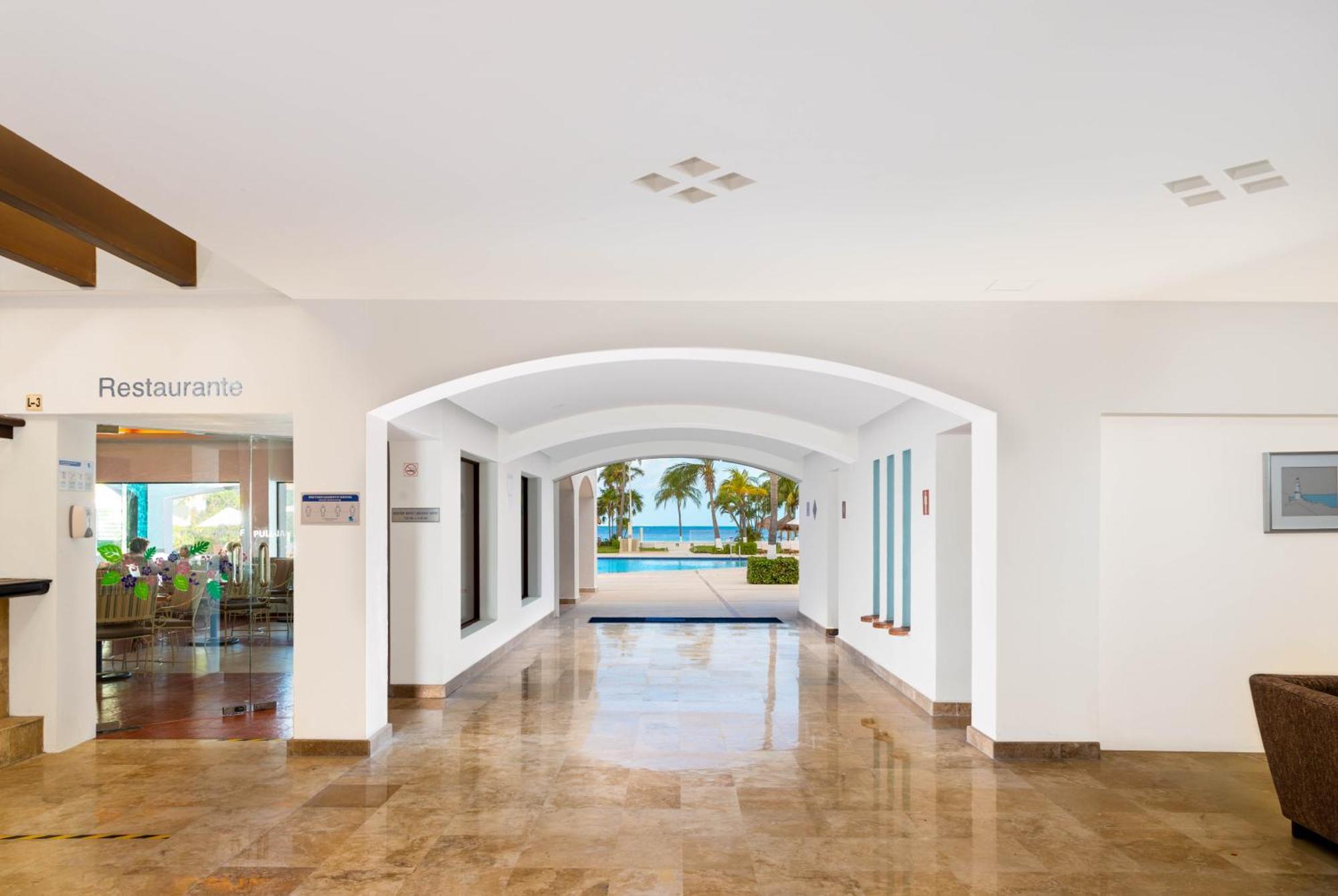 Beachscape Kin Ha & 4* Cancun