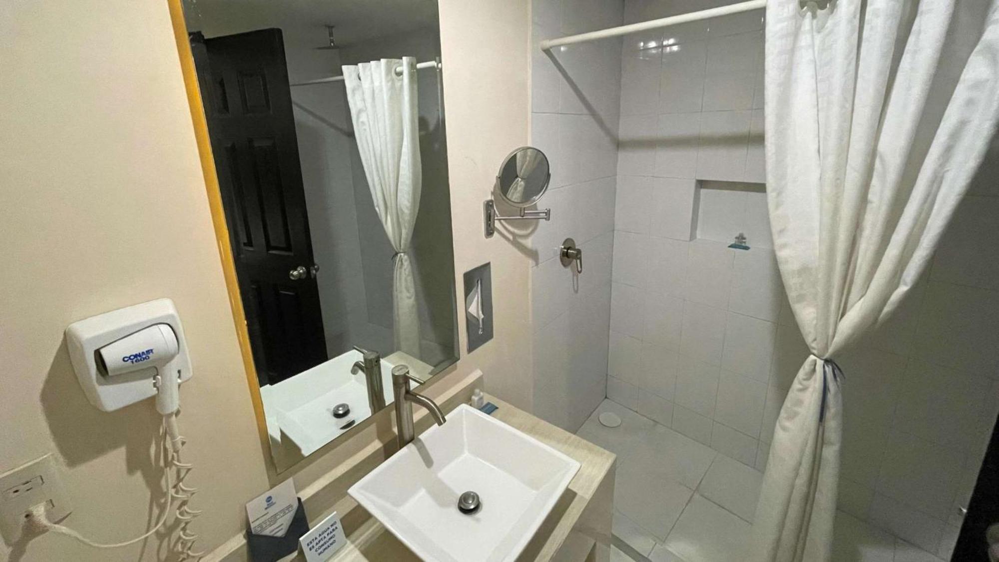 Western Real Tula Express Hotel