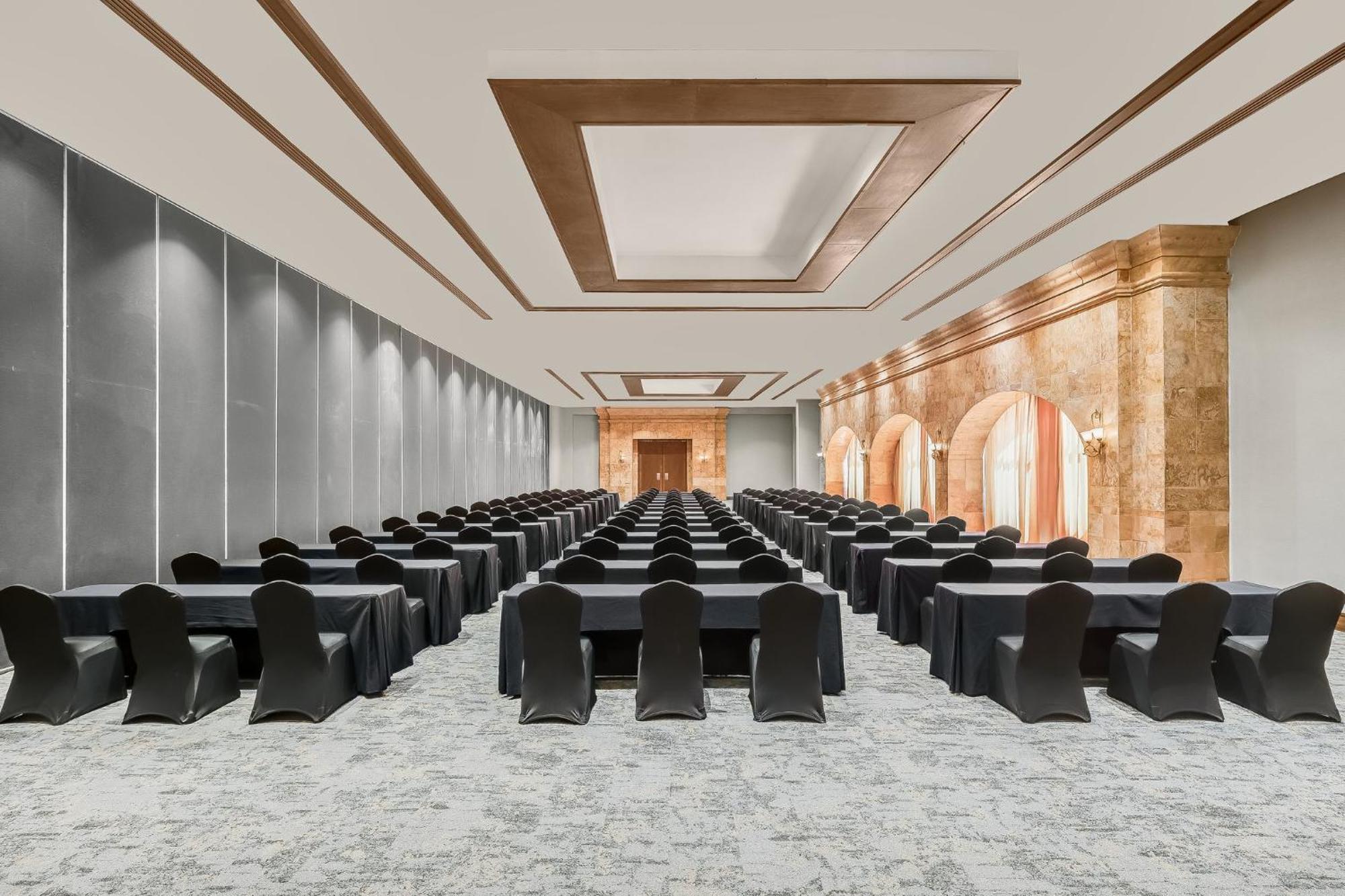 Fiesta Americana Condesa 5*