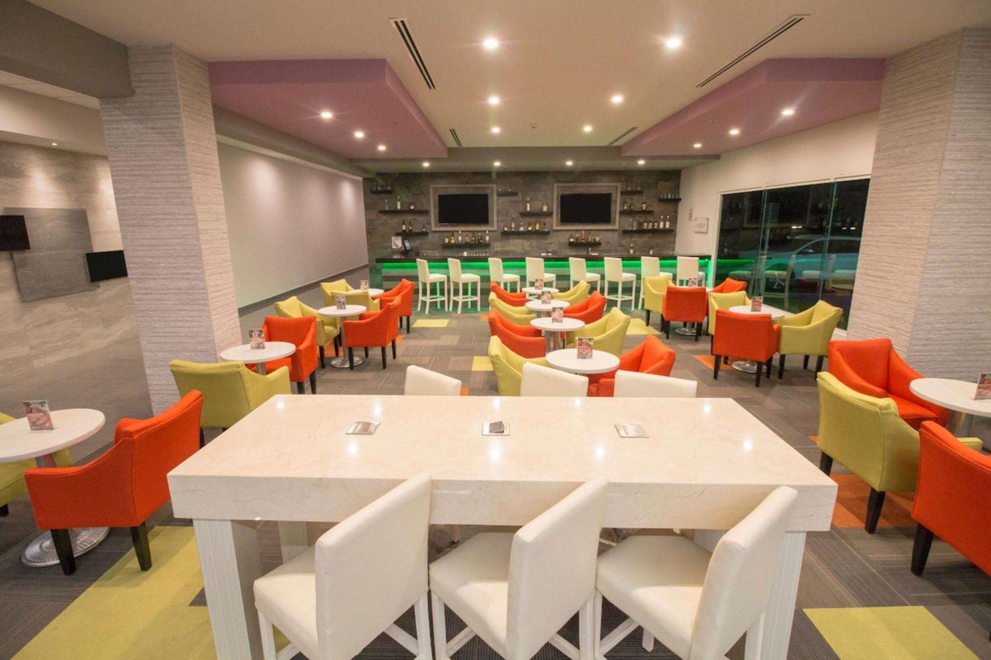 Chn Norte, Trademark Collection By Wyndham 4* Monterrey