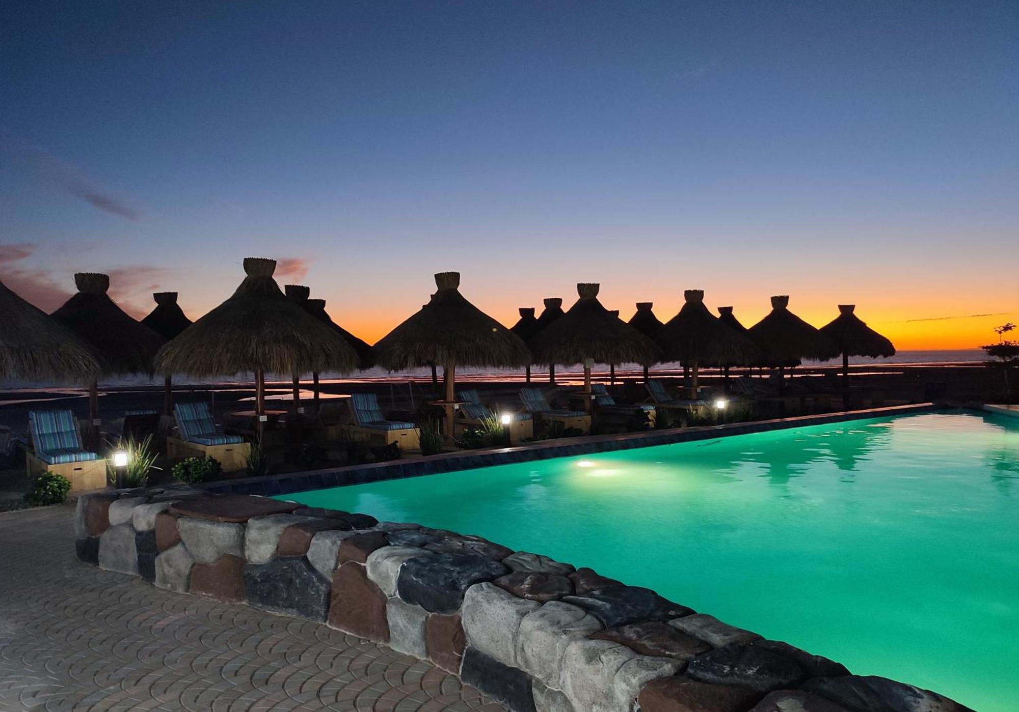 Resort Playa Azul 5*