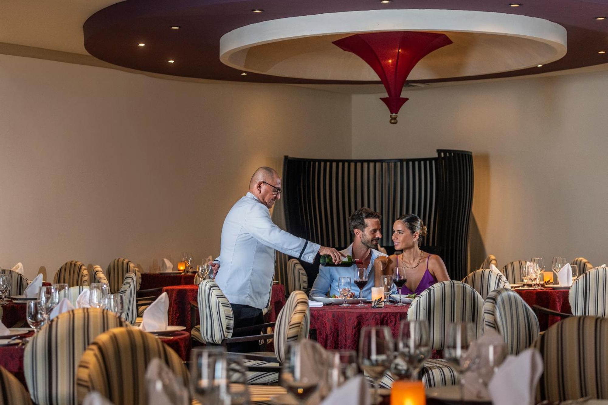 El Beso Adults Only At Ocean Coral & Turquesa Resort