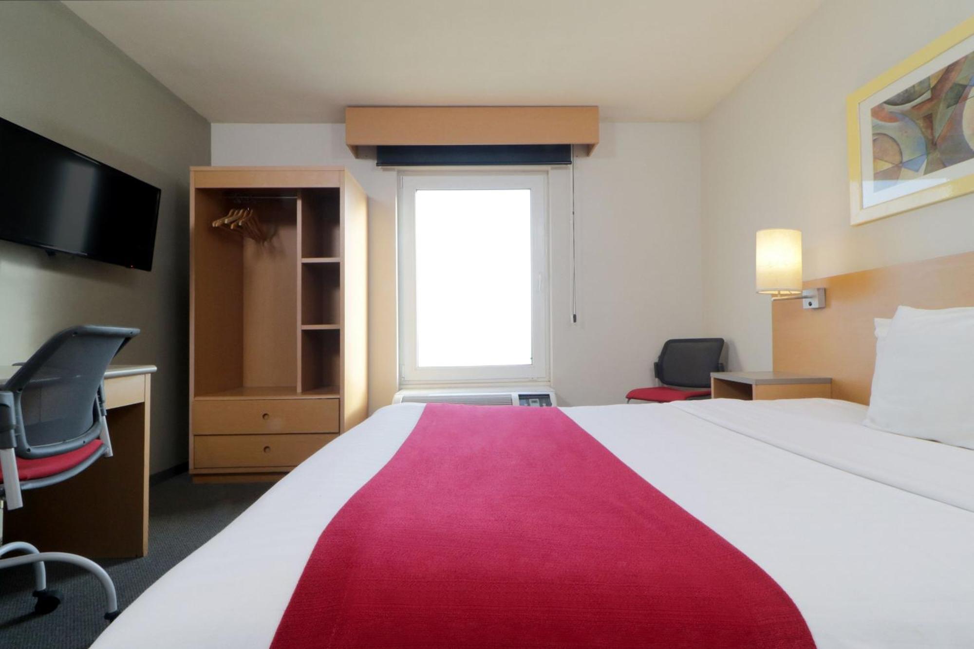 Hotel Express By Marriott 3*