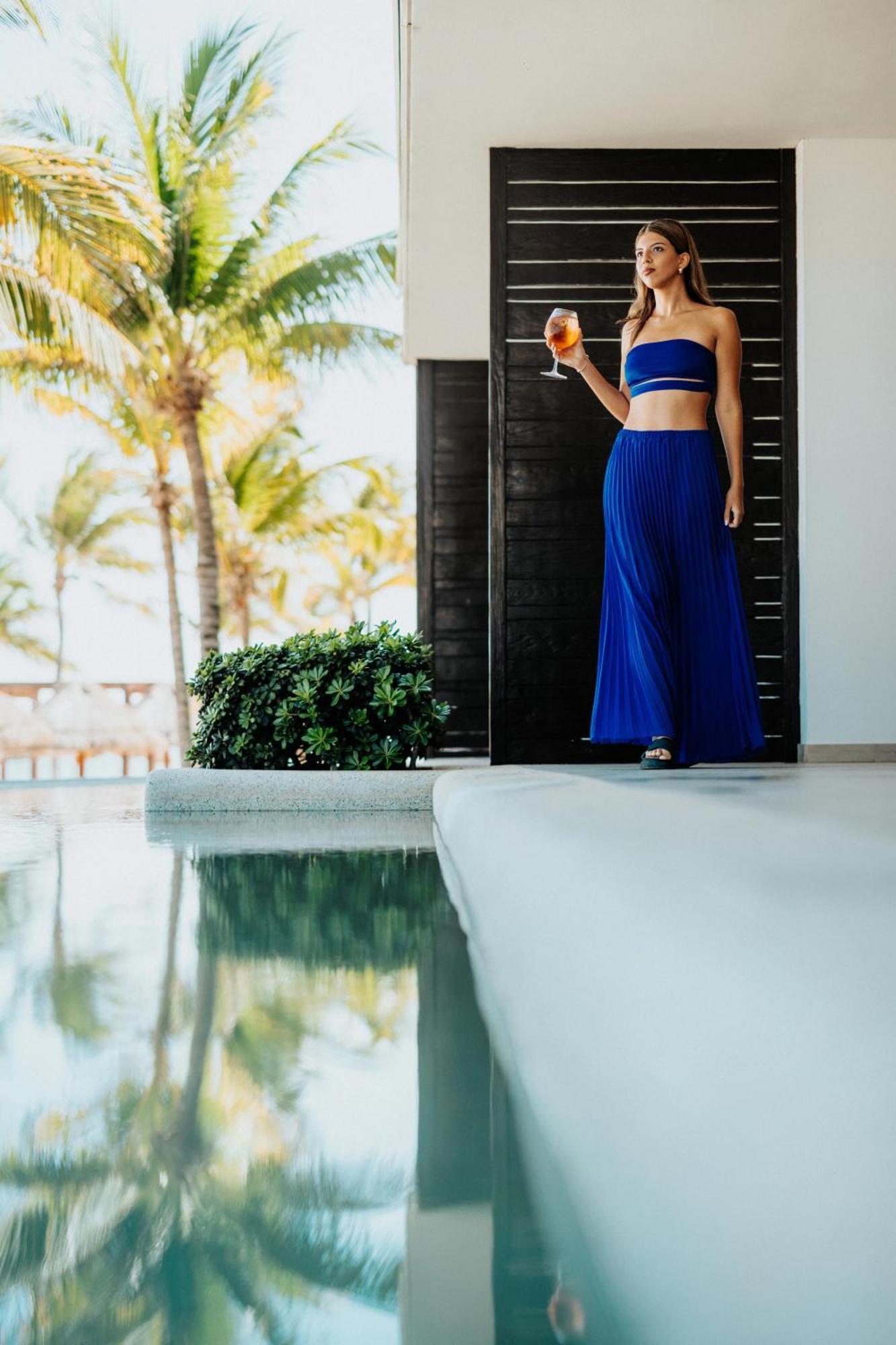 Breathless Riviera Cancun & Spa Resort