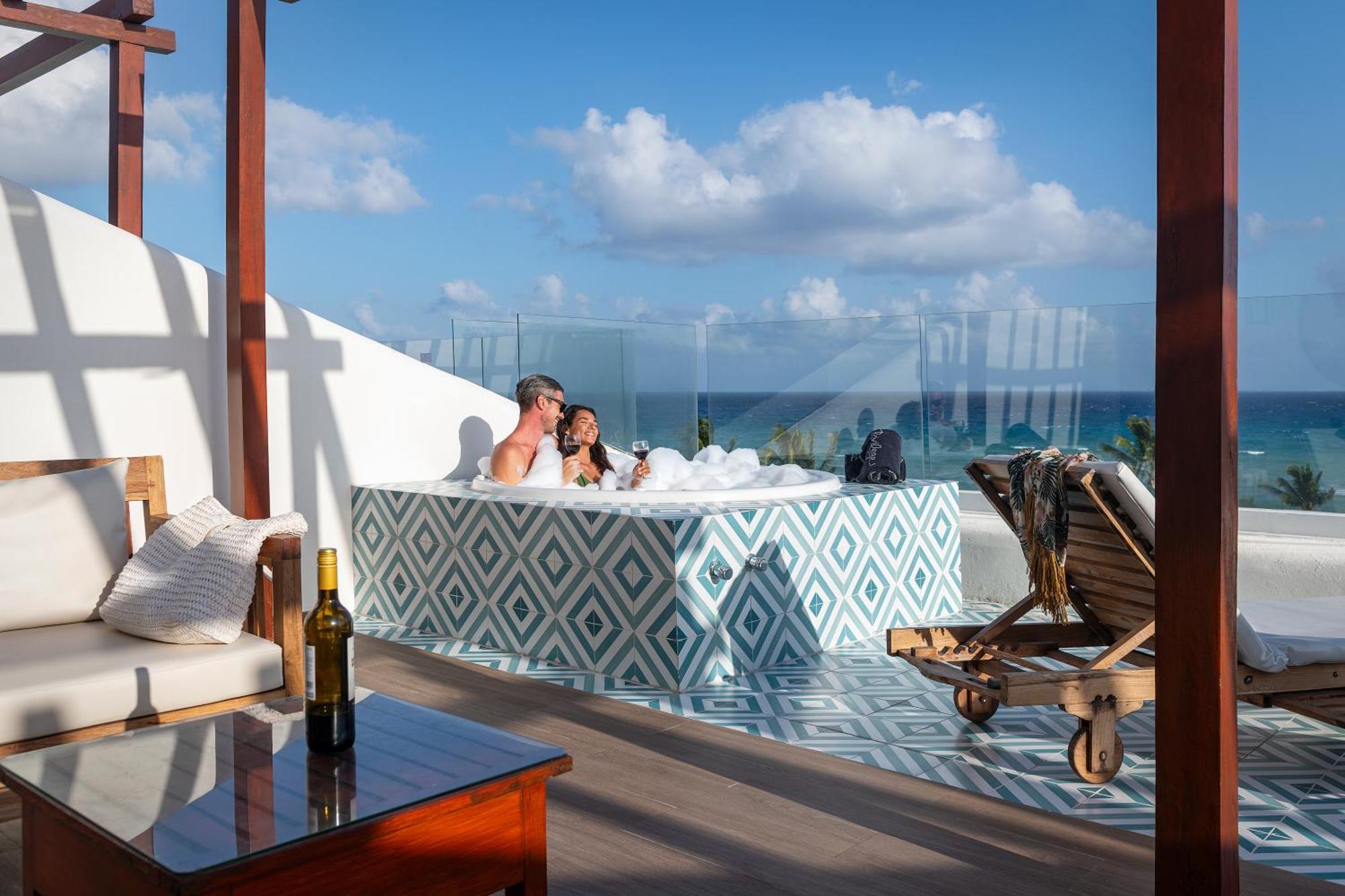 Resort Ocean Riviera Paradise 5*