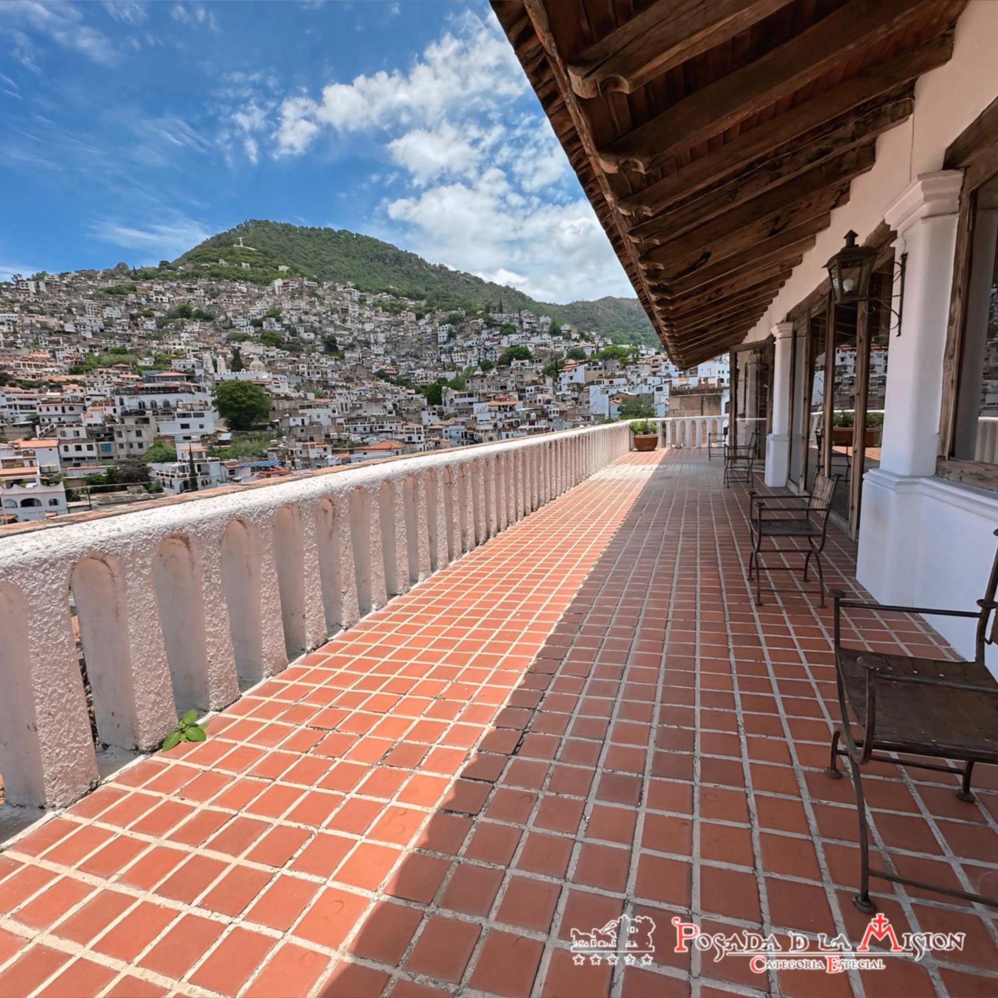 De La Mision, Museo Y Jardin Hotel