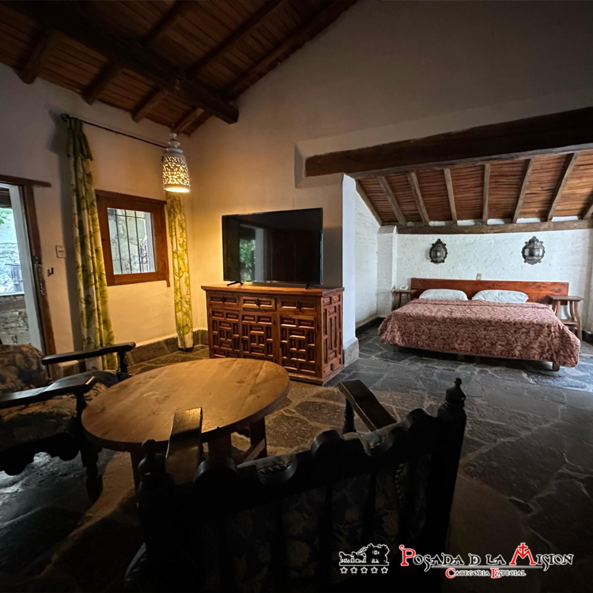 De La Mision, Museo Y Jardin Hotel