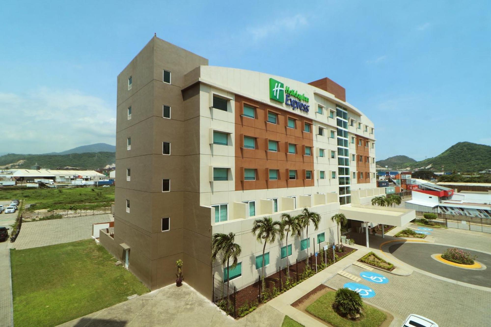 Express By Ihg Hotel 4*