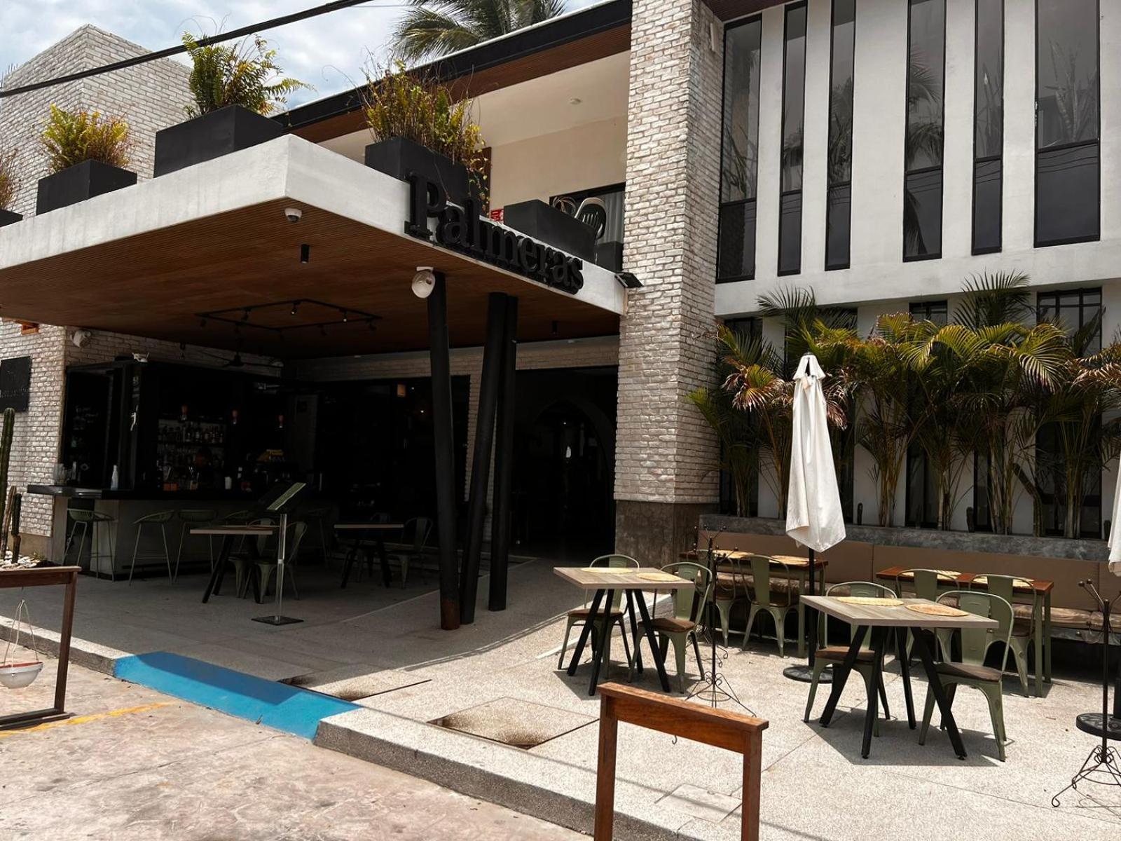 Palmeras Hotel 3*