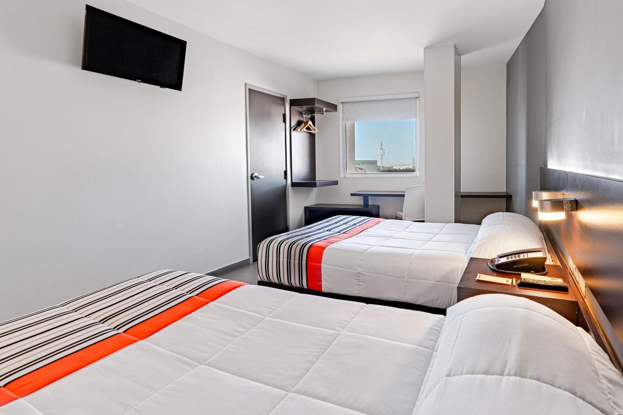 Express Junior By Marriott Centro Hotel 3*