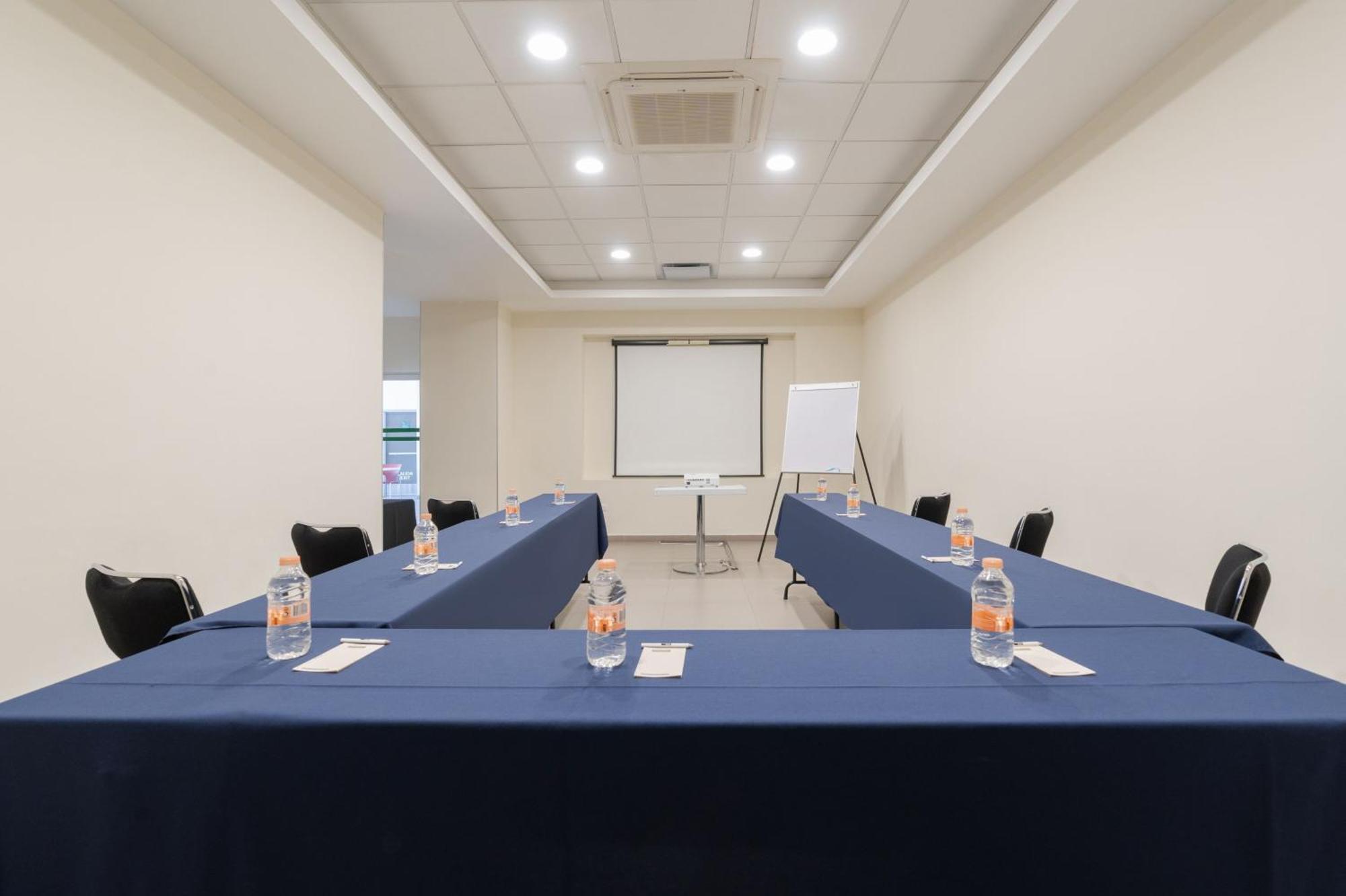 Hotel Express Junior By Marriott Centro