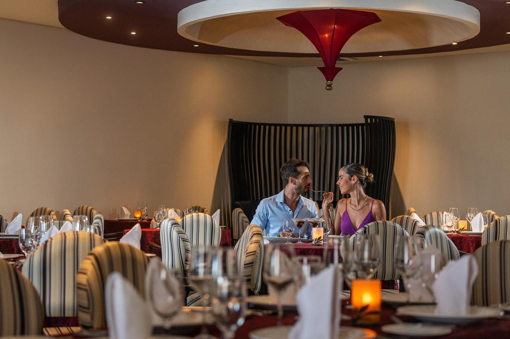 Resort El Beso Adults Only At Ocean Coral & Turquesa 5*