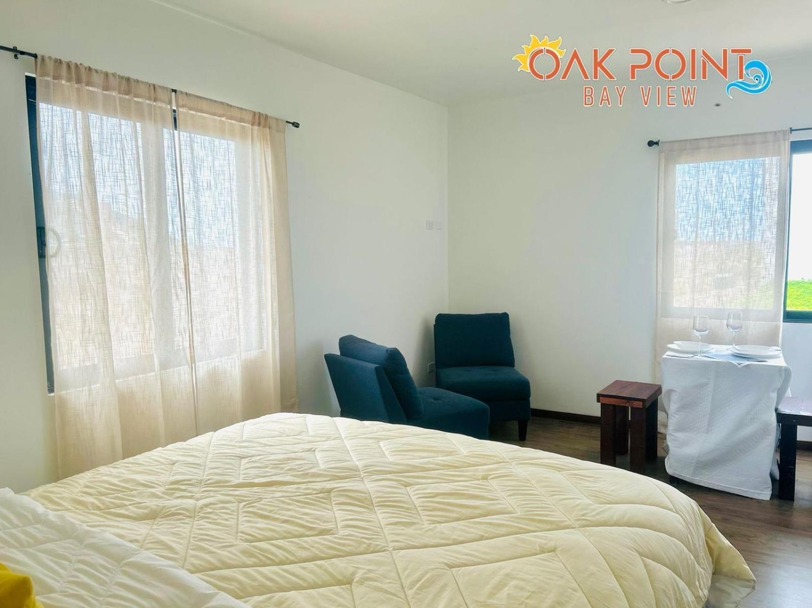 Lodge Oak Point Bay View *
