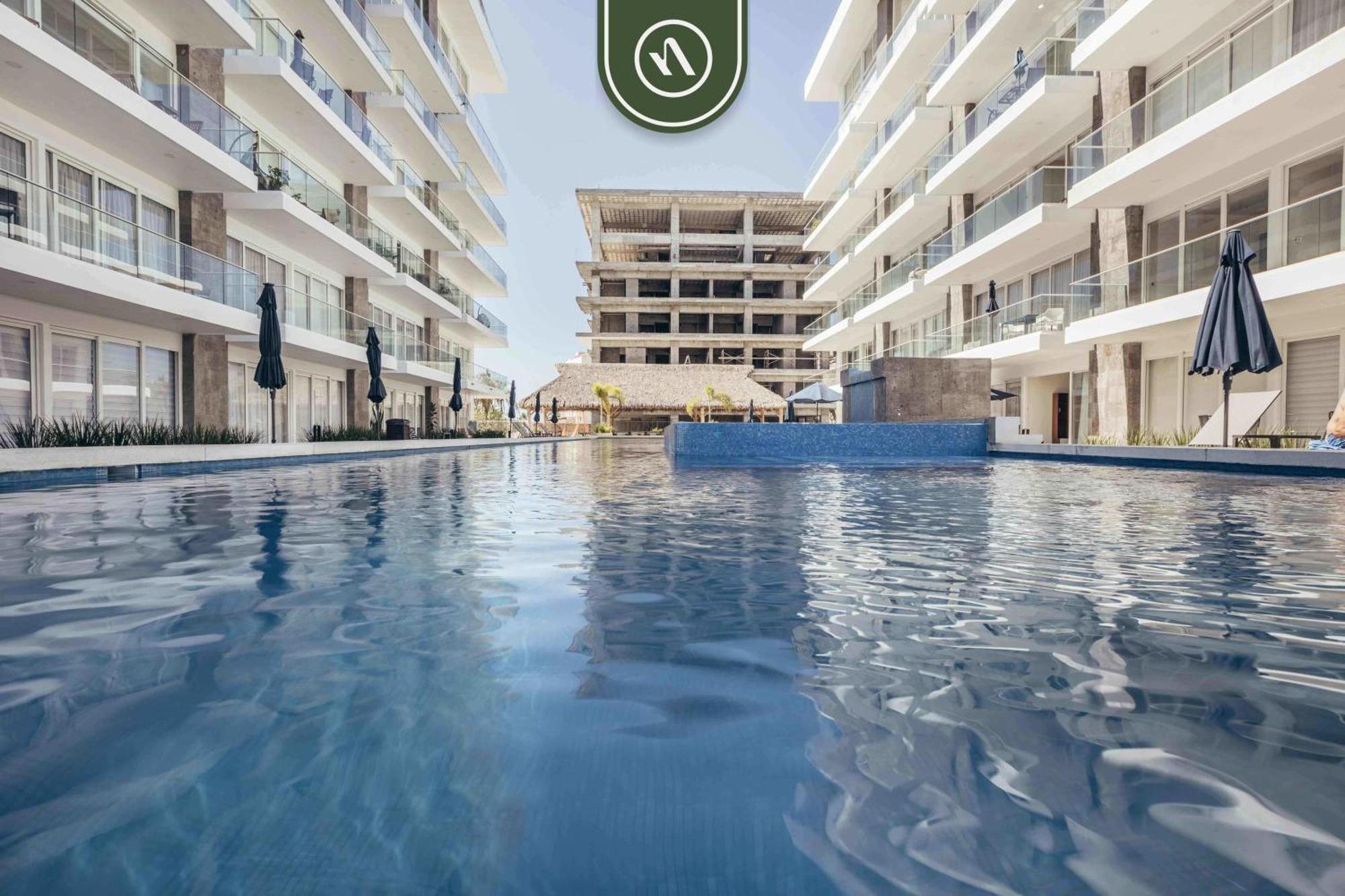 2br With Private Balcony - Padel Court Apartment *