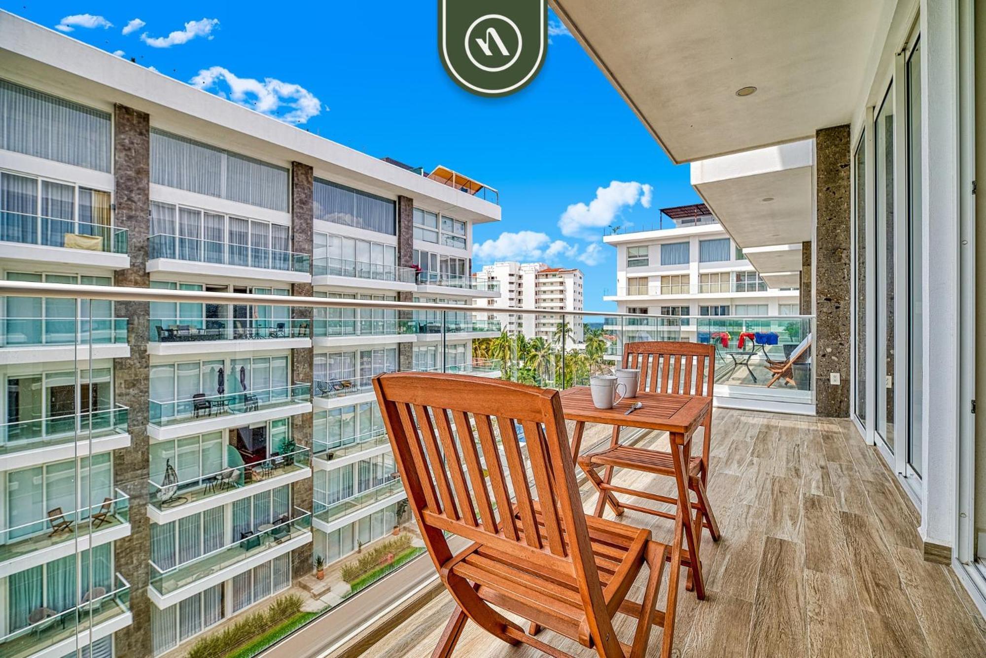 2br With Private Balcony - Padel Court Apartment *
