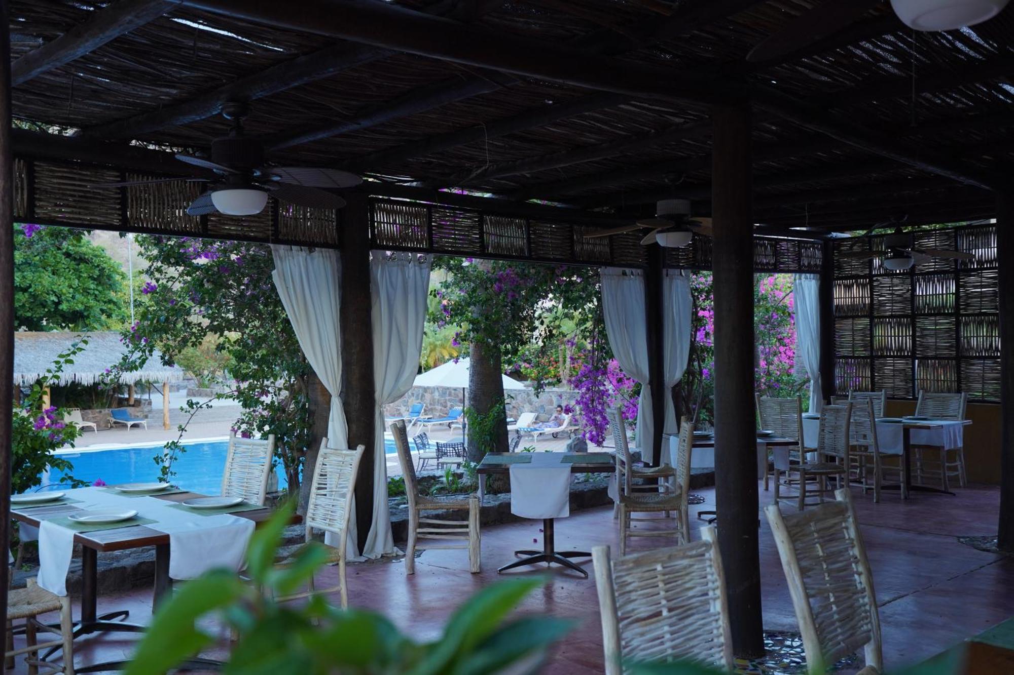 Tripui Hotel 4*