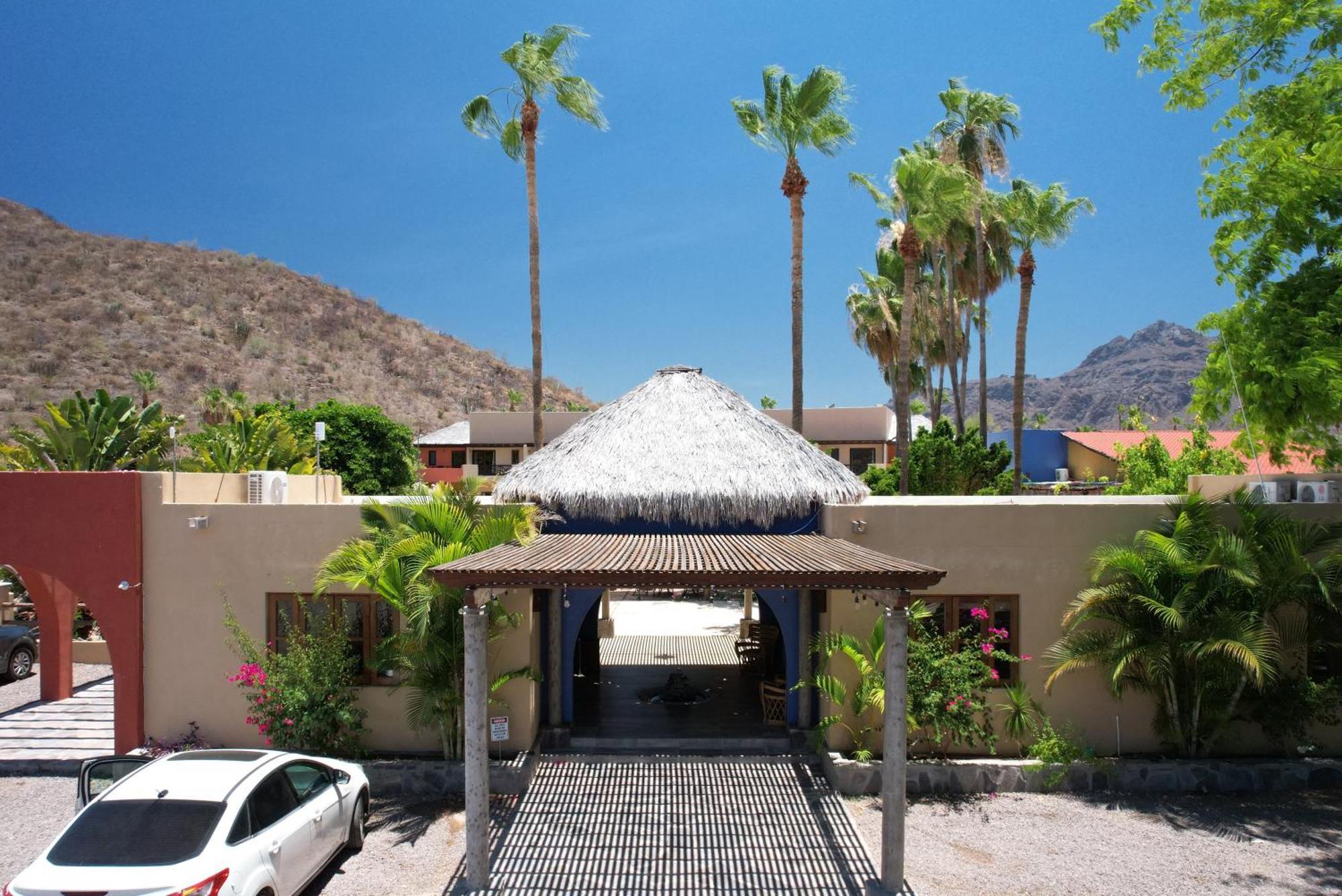 Hotel Tripui Puerto Escondido (Baja California Sur)