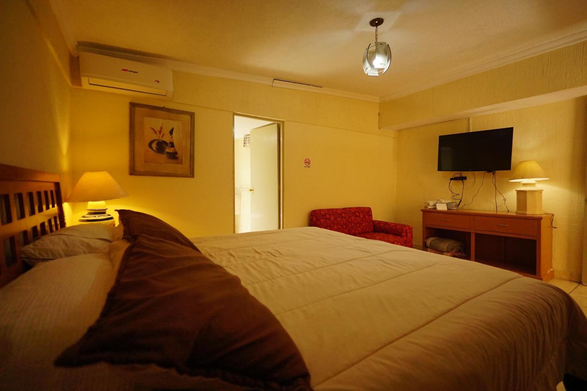 Del Sol Hotel