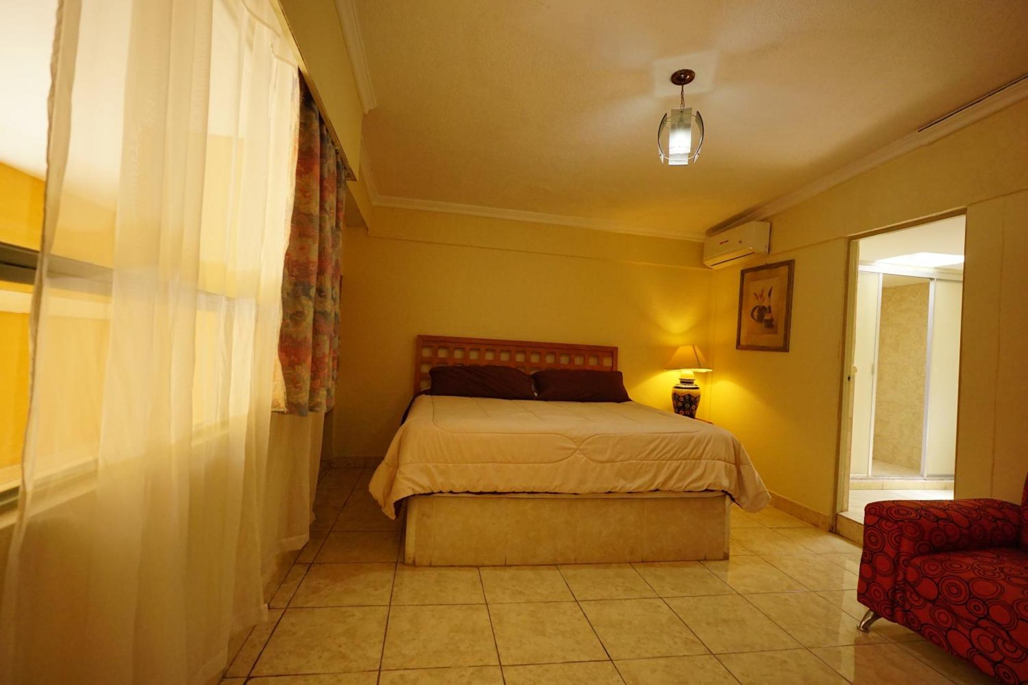 Del Sol Hotel 4*