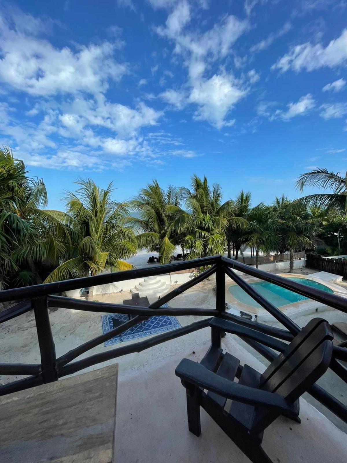 La Puerta Azul Beachfront - Adults Only Isla Holbox