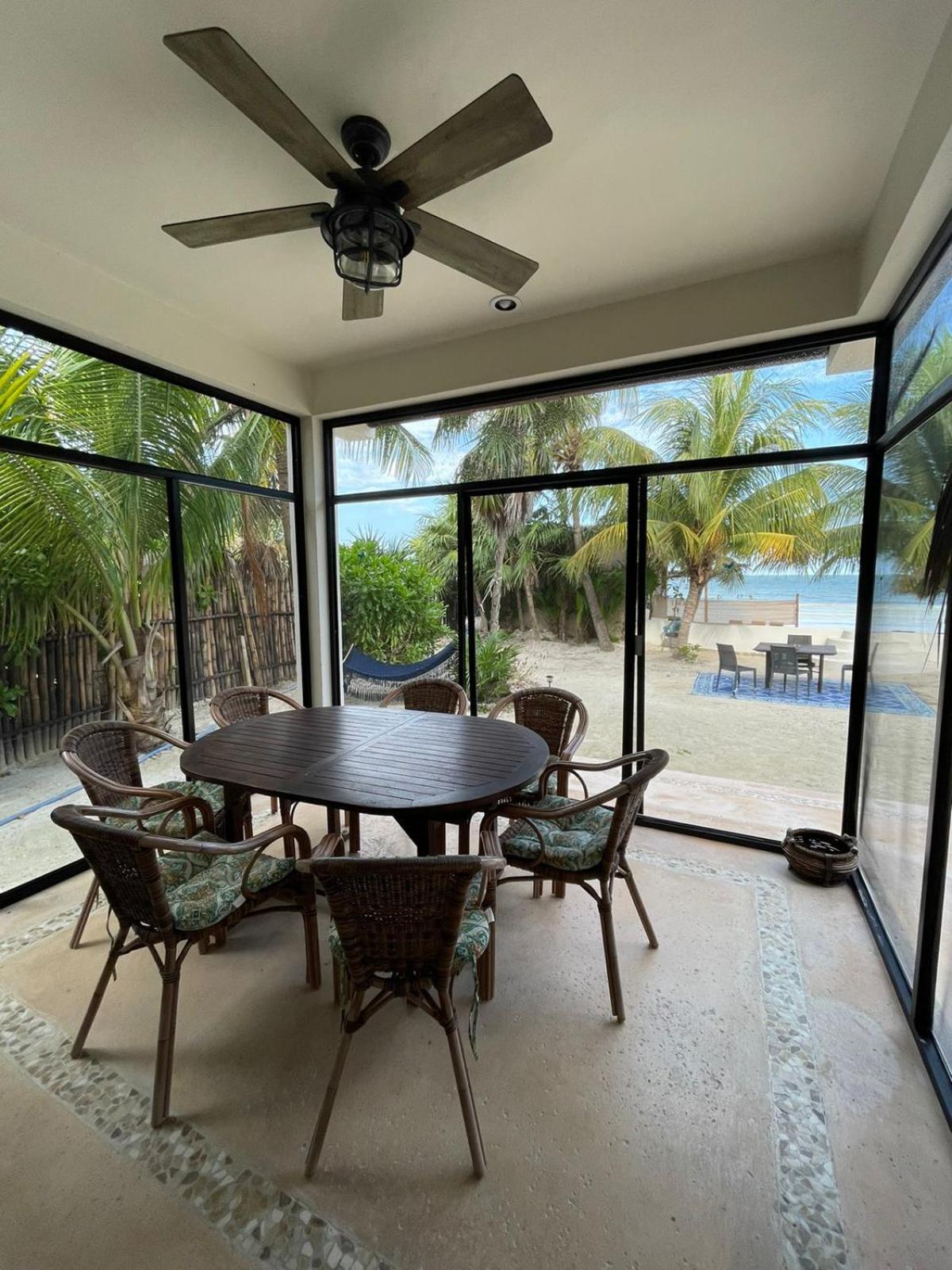 La Puerta Azul Beachfront - Adults Only Hotel