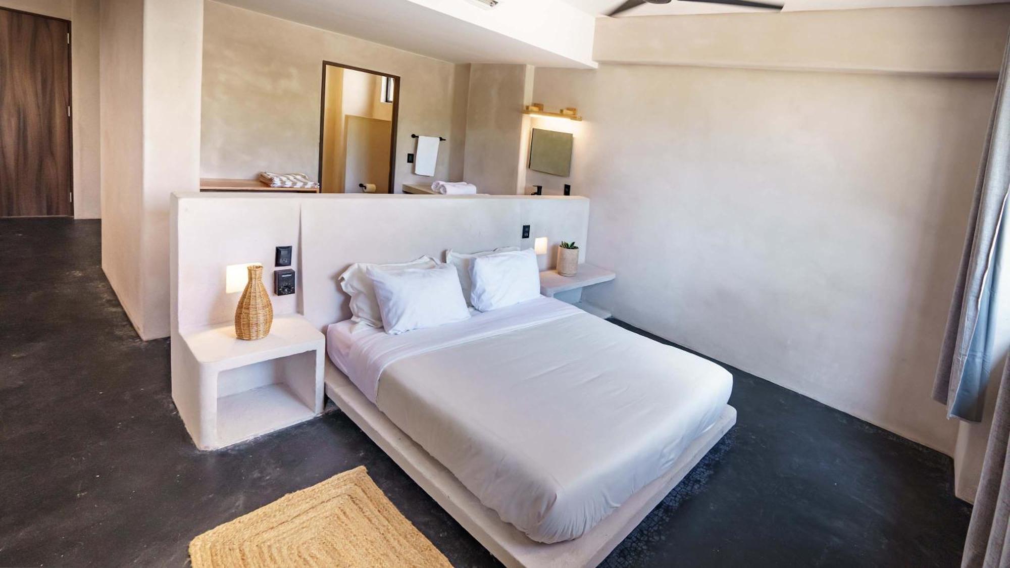 Casa Leah Puerto Escondido - Seaside Oasis In Zicatela - 2 Outdoor Pools - Steps 2 The - Ac For Comfort - 6 *