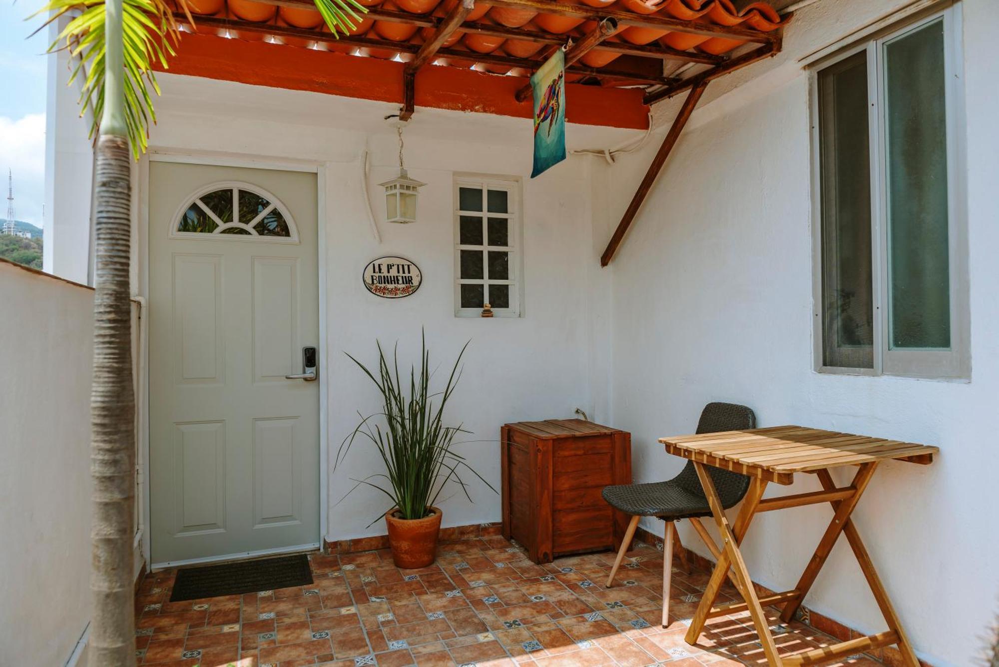 Le Petit Bonheur Terrace - Private Calm And View Apartment Puerto Vallarta