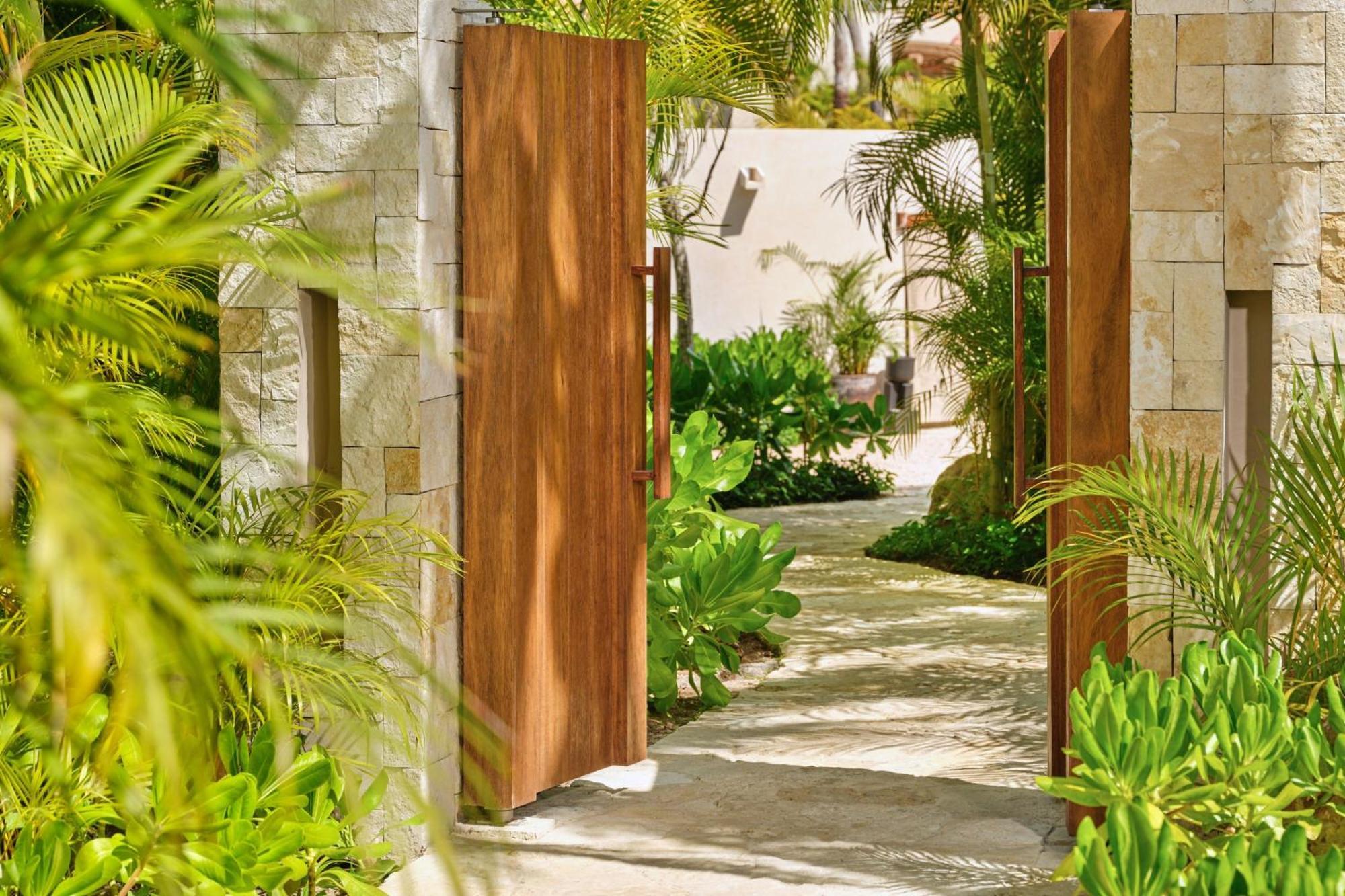 Resort The St. Regis