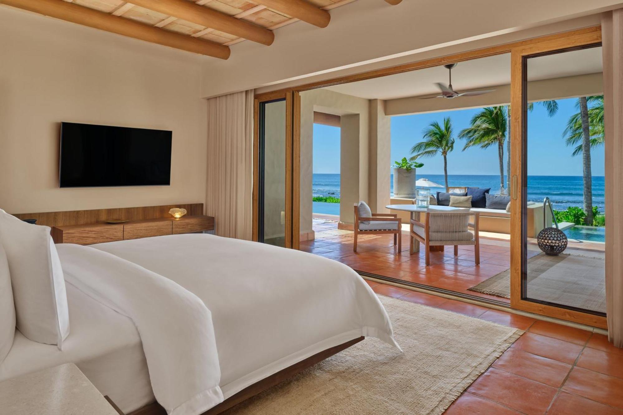 The St. Regis 5*