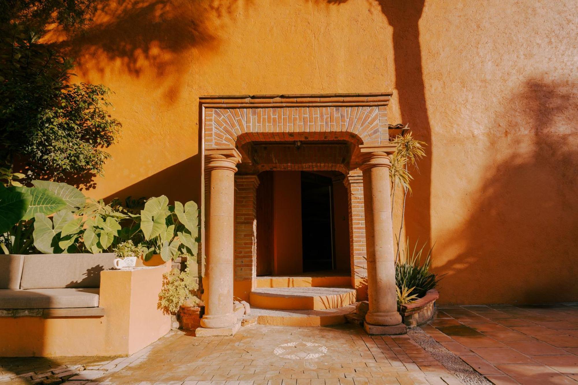 Suites Paraiso Tequis Hotel