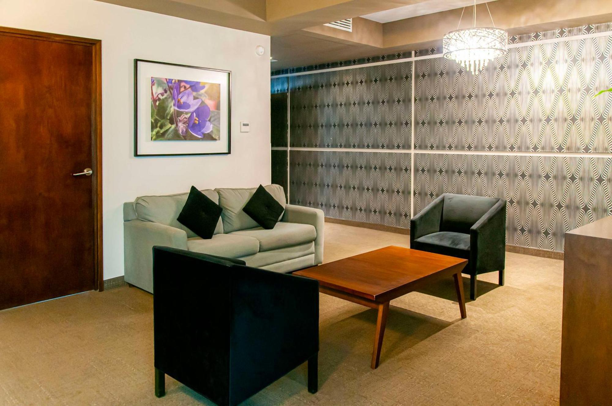 Western Santa Cecilia Hotel 4*