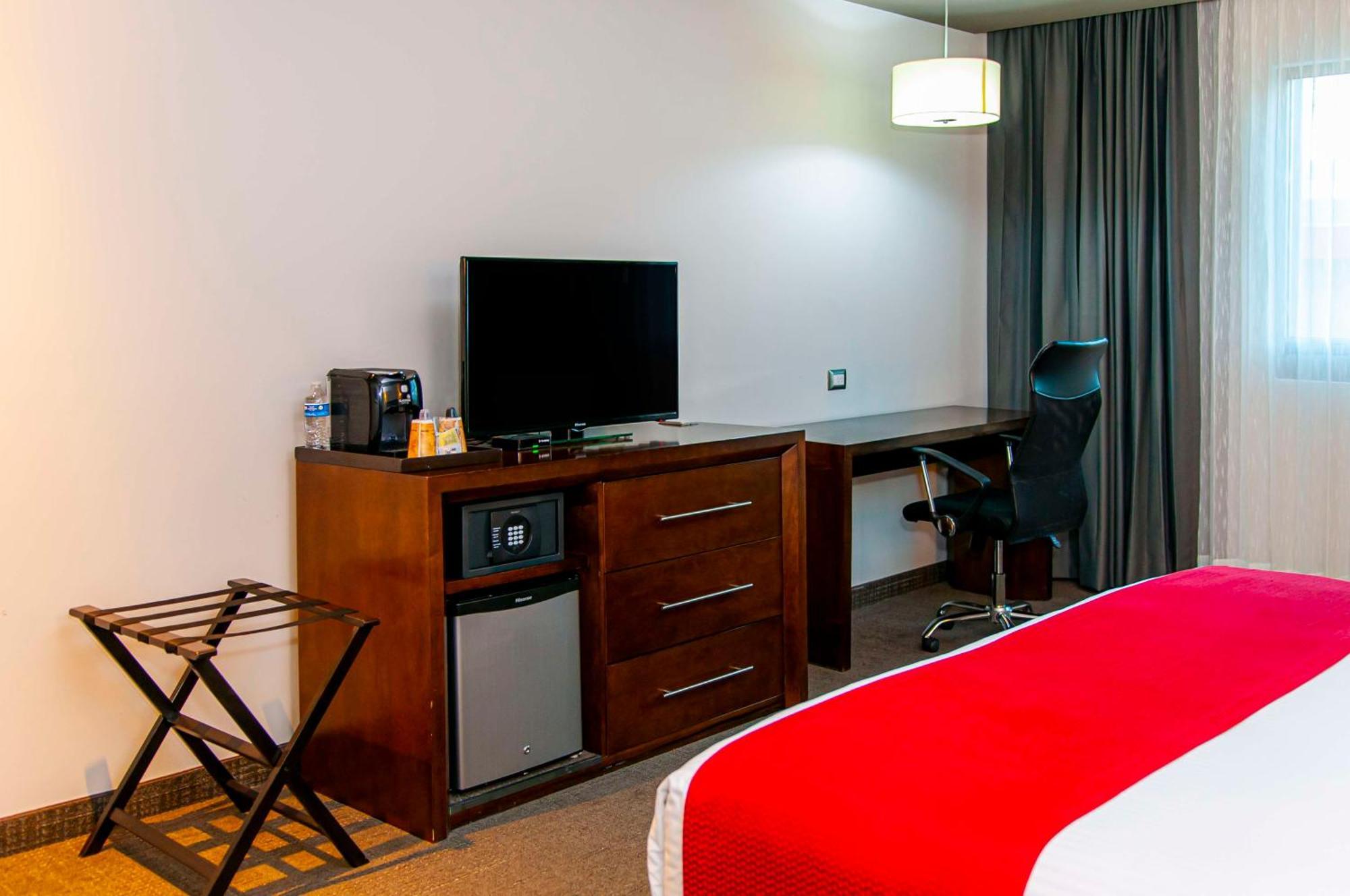 Hotel Western Santa Cecilia