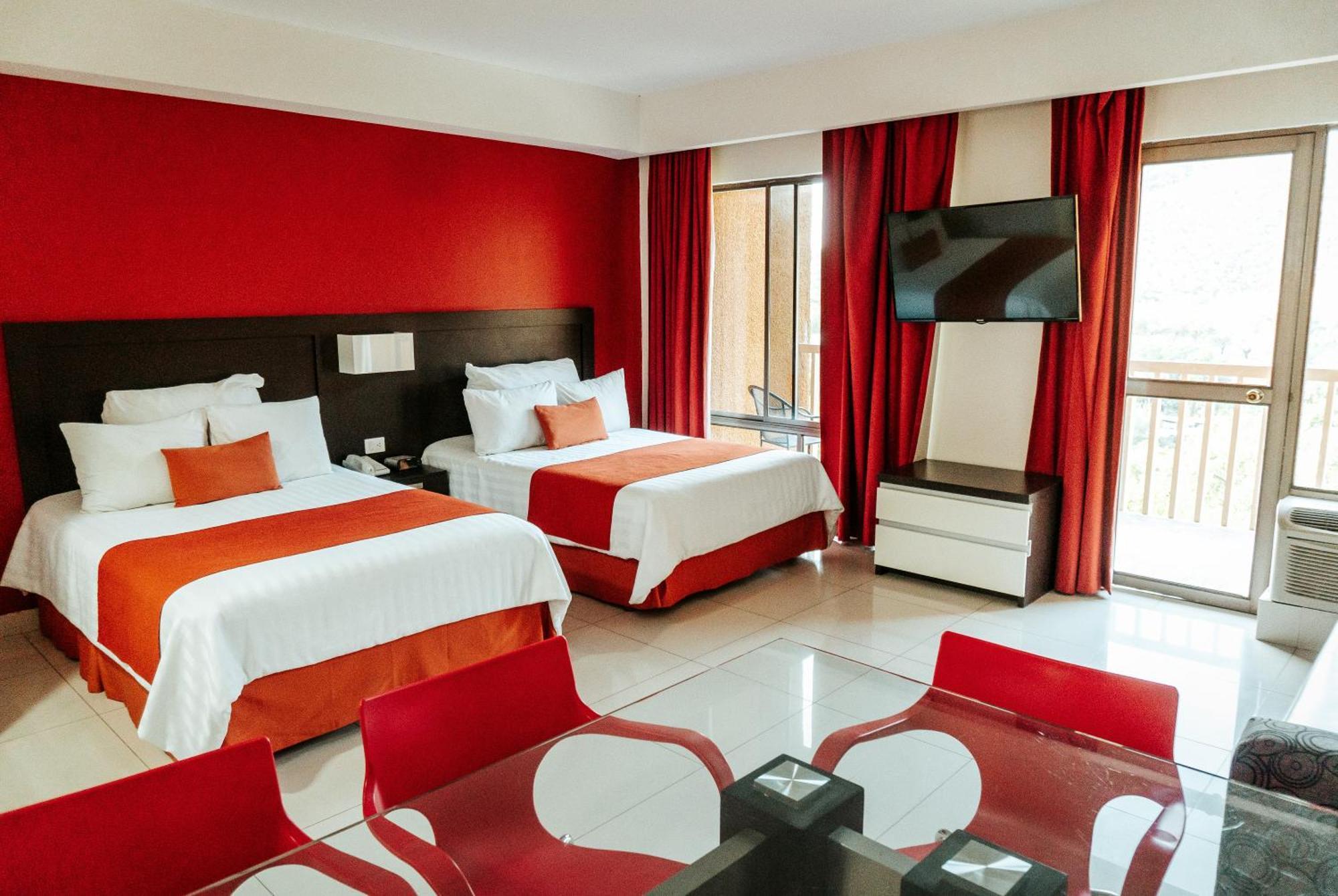 Hotel Bahia Escondida 4*